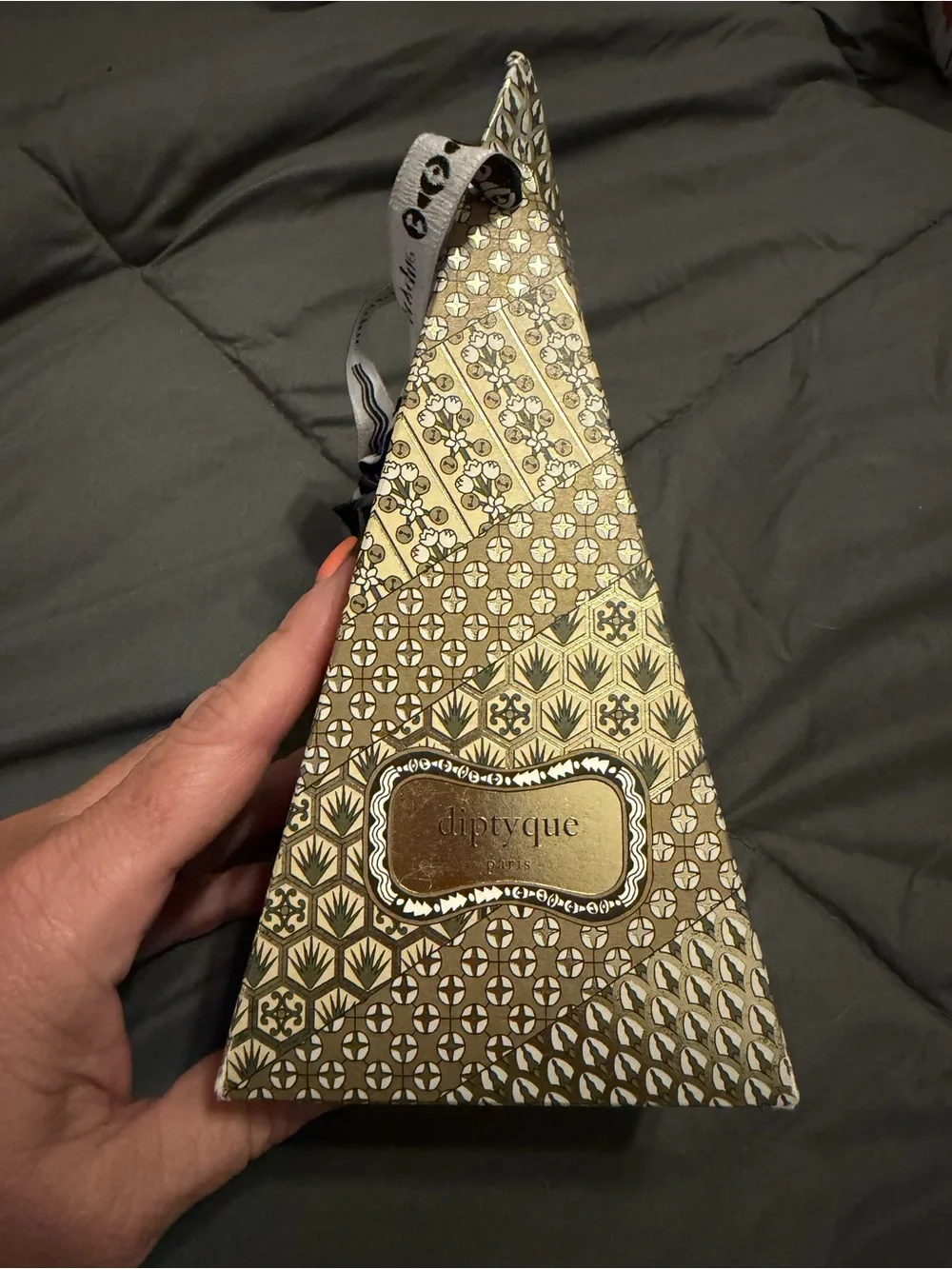diptyque branded pyramid