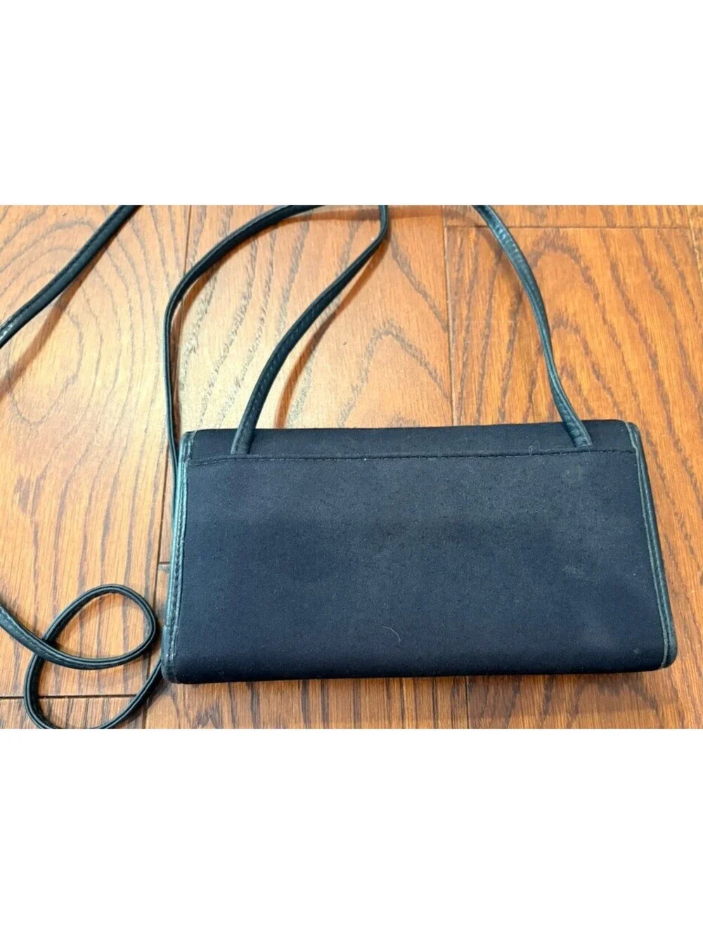 Coach swing wallet