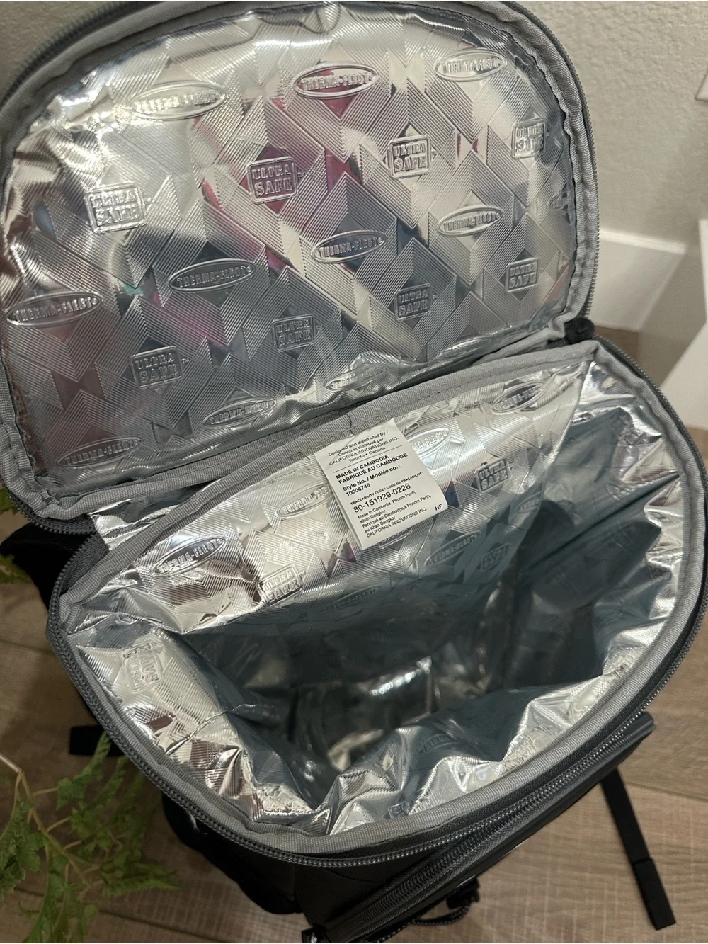 Tommy Bahama insulated cooler