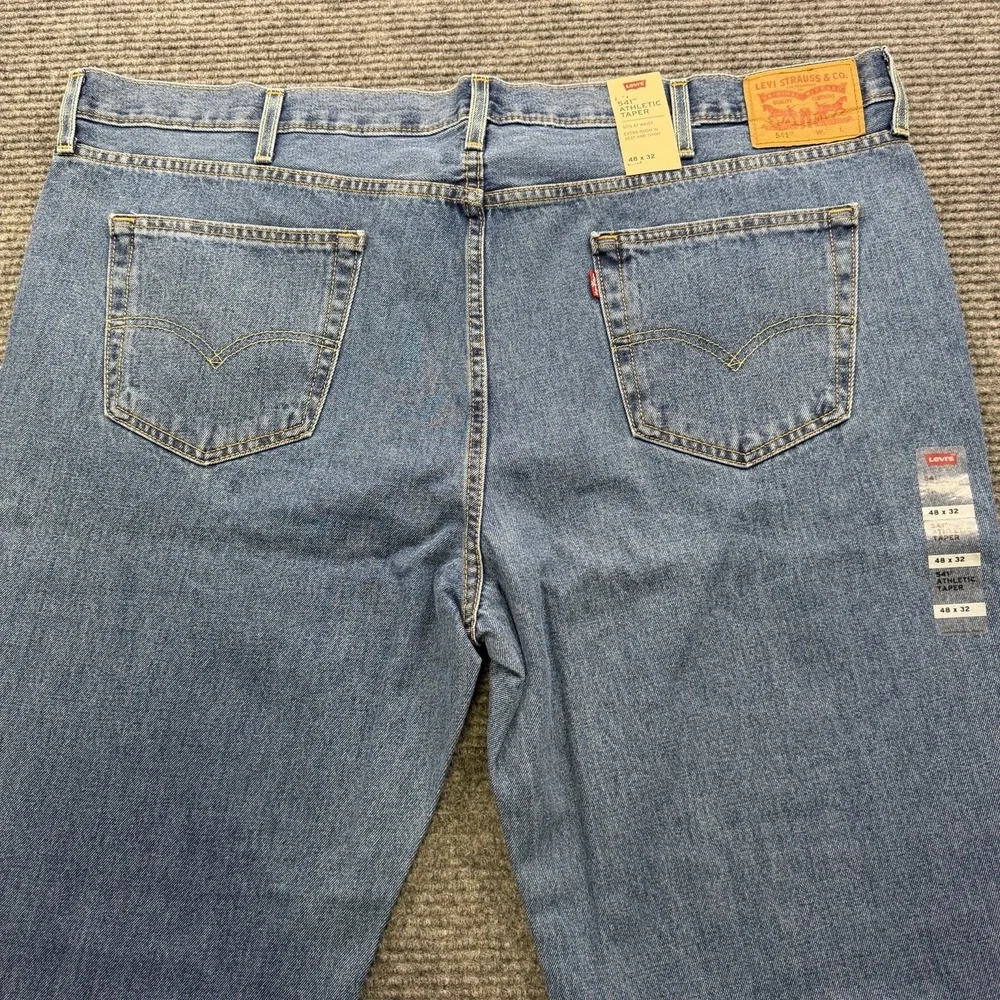 Levis levis 541