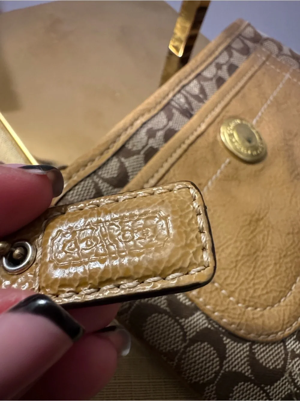 Coach compact mini