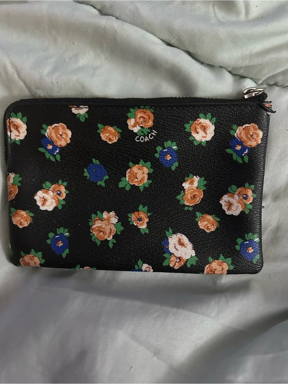 Coach compact zip