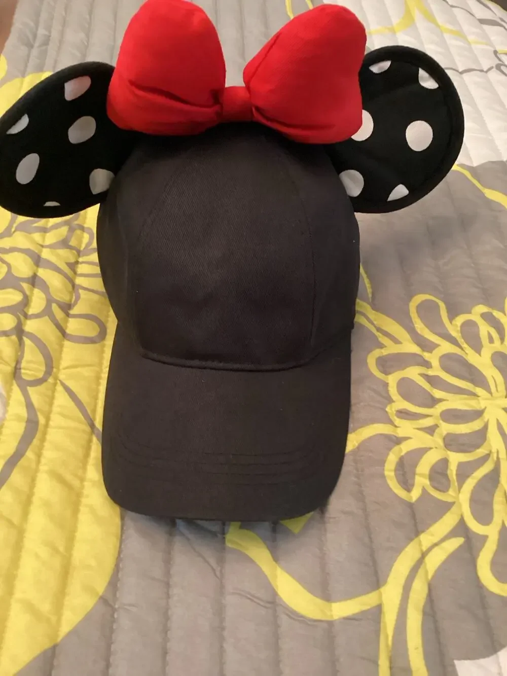 NWOT Disney Parks Minnie Mouse Black Baseball Cap w a Red Bow Polkadot Hat