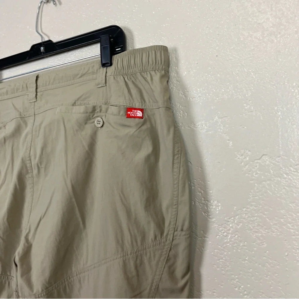 The North Face Men's XXL Short Paramount  Convertible Pants-Shorts‎ Hiking