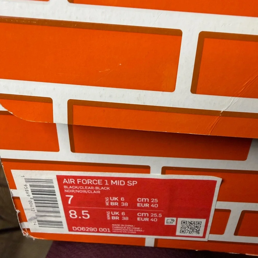Nike description off