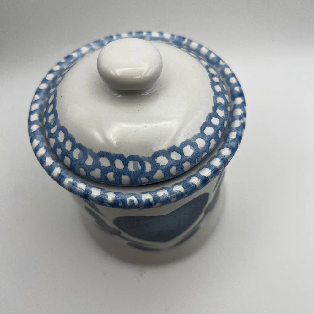 The Unbranded Brand vintage blue