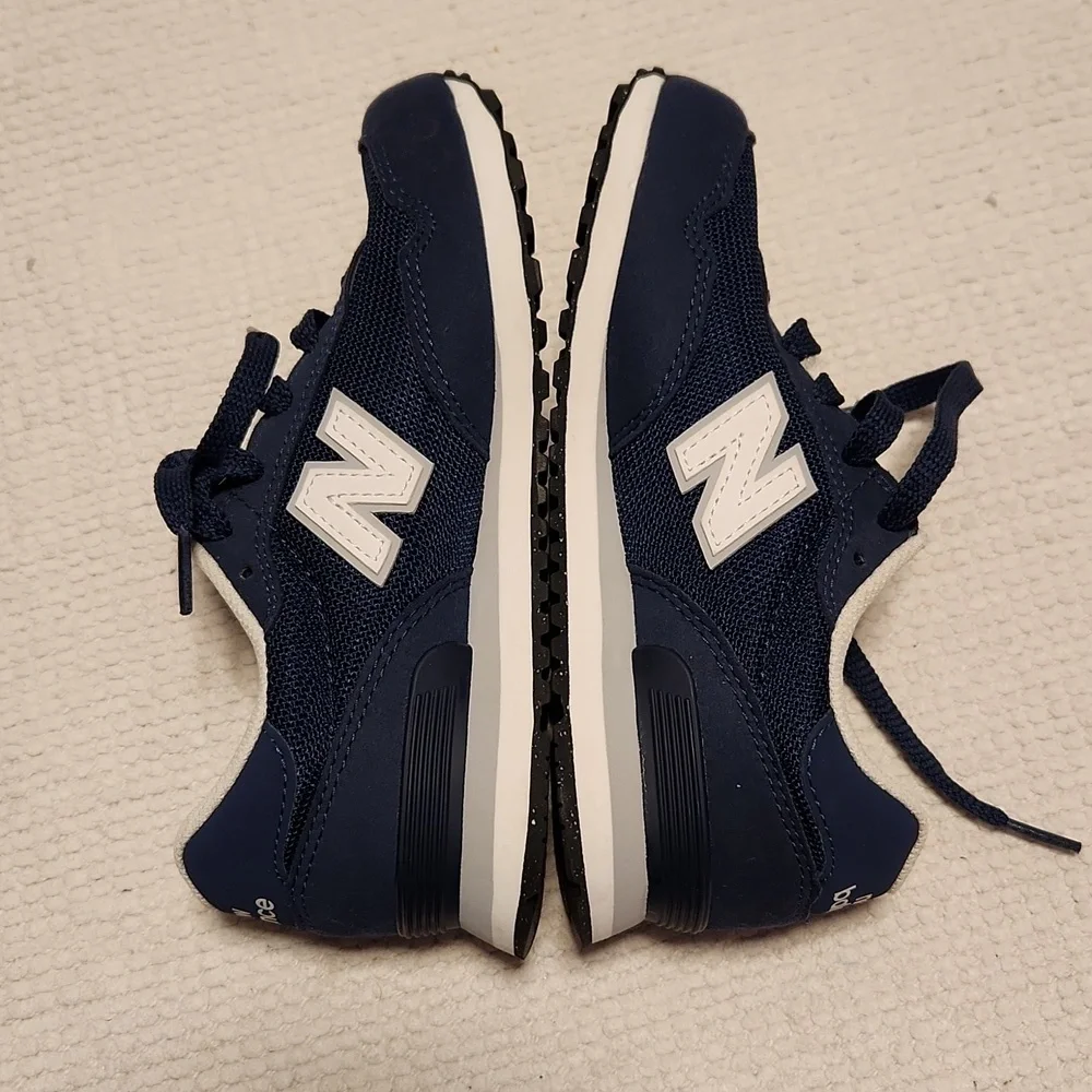 New Balance 515 big kids lace-up low top sneakers sz 1.5