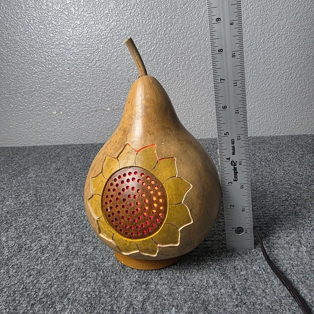 Meadowbrooke Gourds handcrafted light