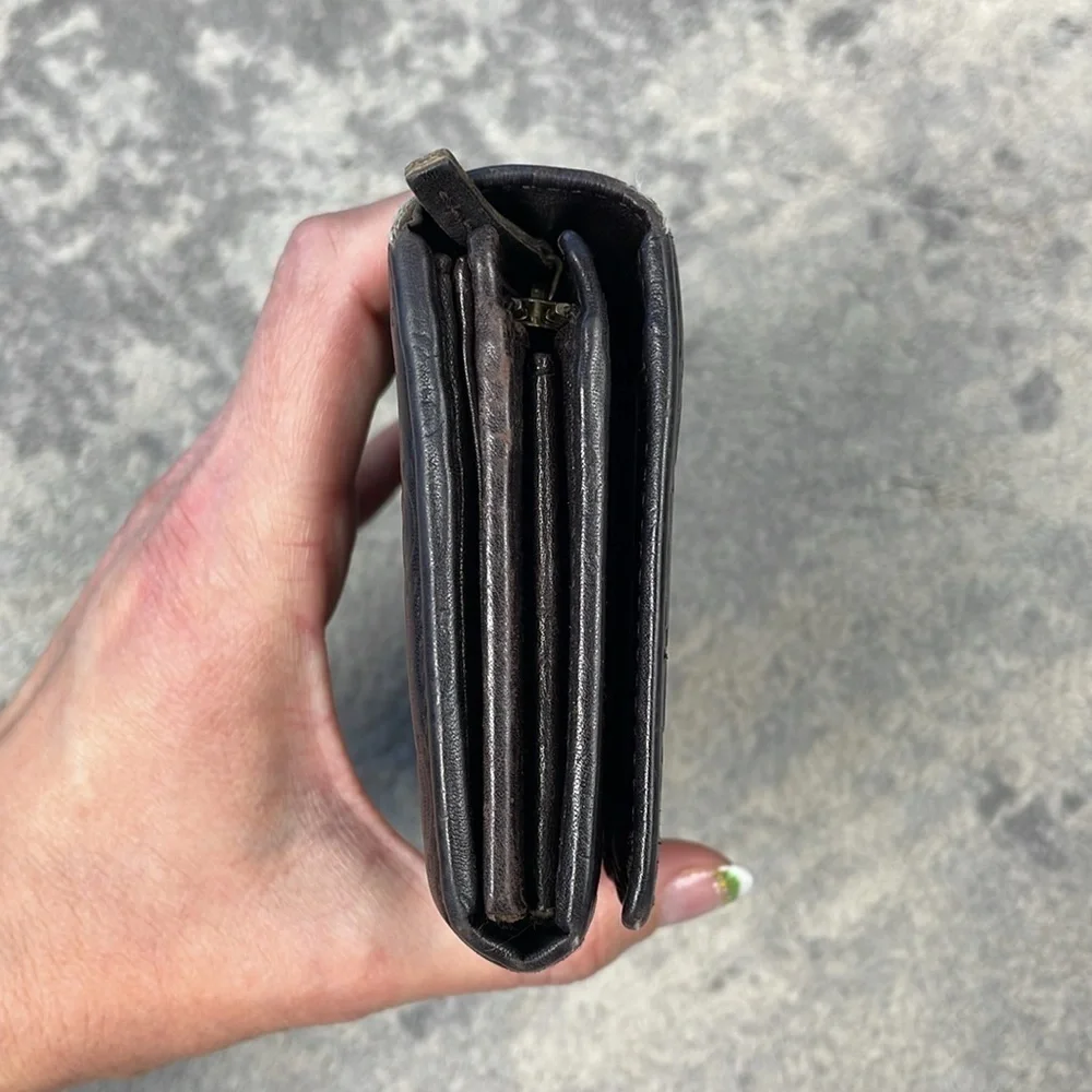 Gucci leather embossed