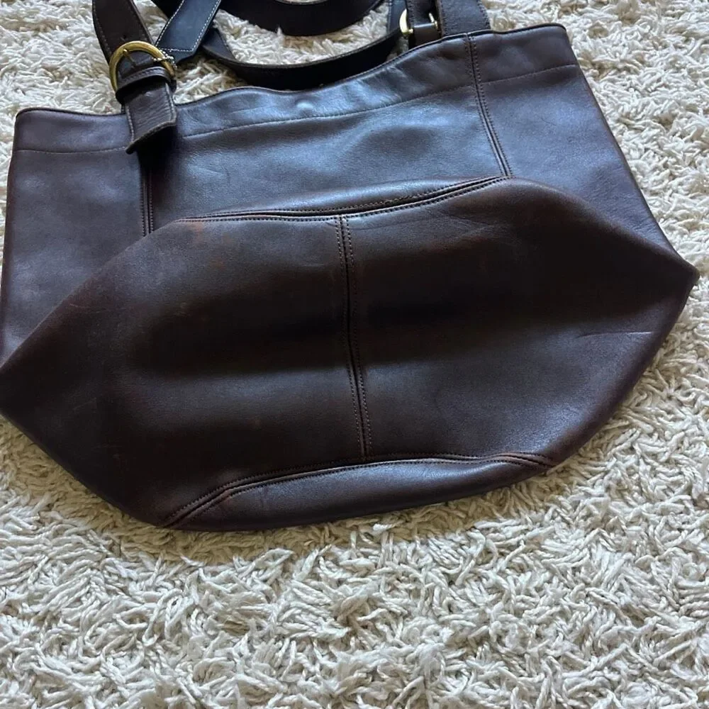 Vintage Coach Leather Shoulder Bucket Bag Purse Dark Brown Double Strap