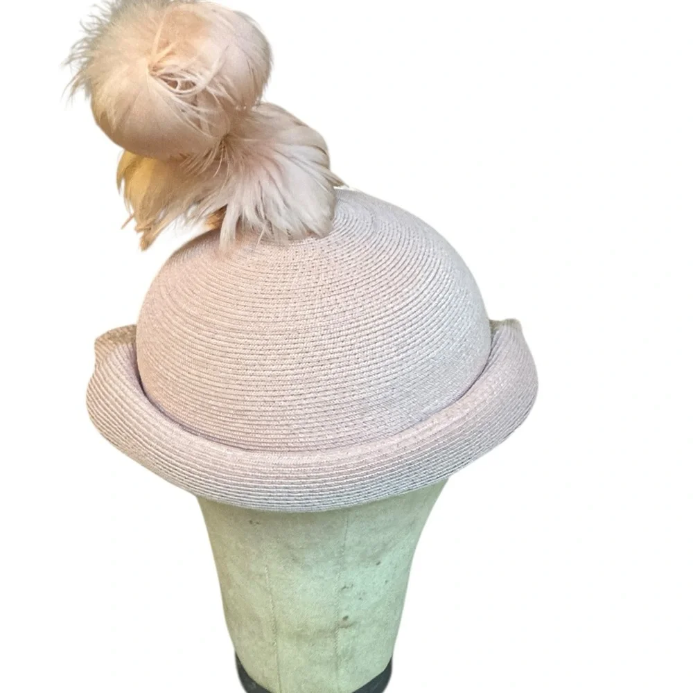 1950s/60s Soft, Muted Pink Straw Fascinator Hat w/Birdcage Veil & Pink‎ Feathers