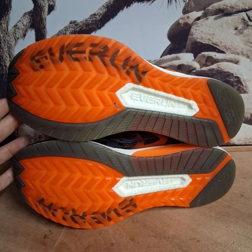 Saucony nice overall