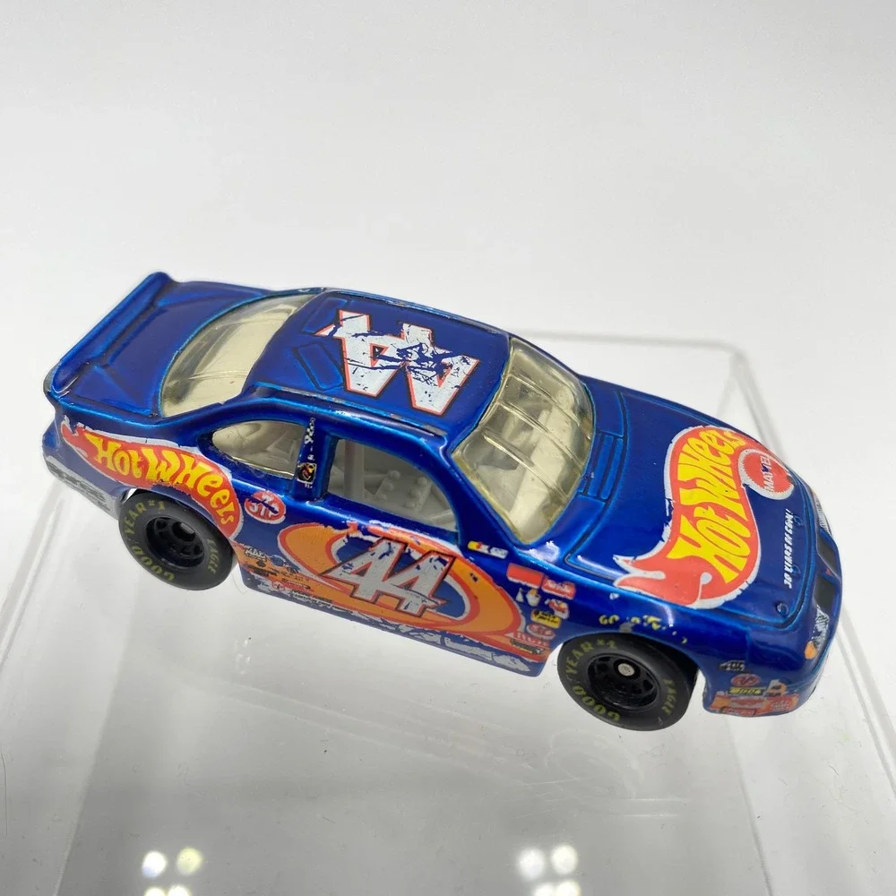 Hot Wheels Blue Number 44 Race Car Kyle Petty Toy Diecast‎ Collectible Kids 1996