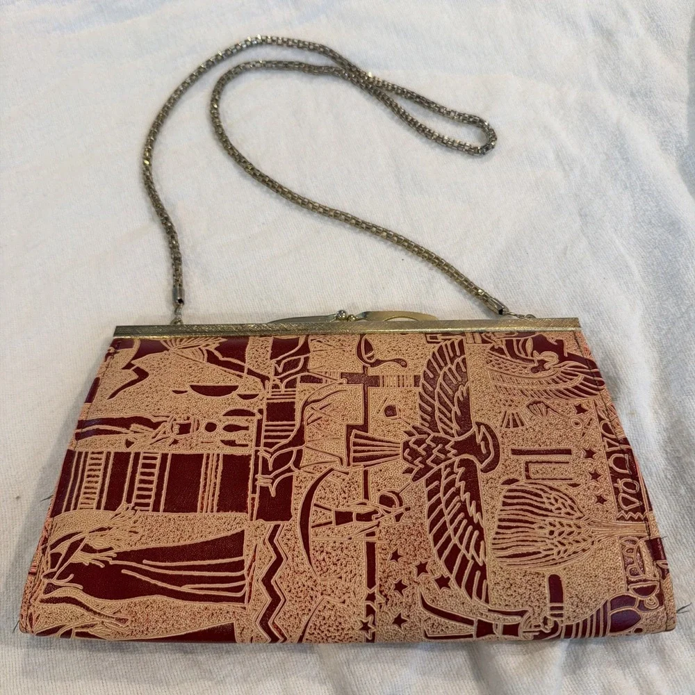 Vtg MCM Egyptian Hieroglyphics Motif Tooled Leather Purse With Gold Tone‎ Chain