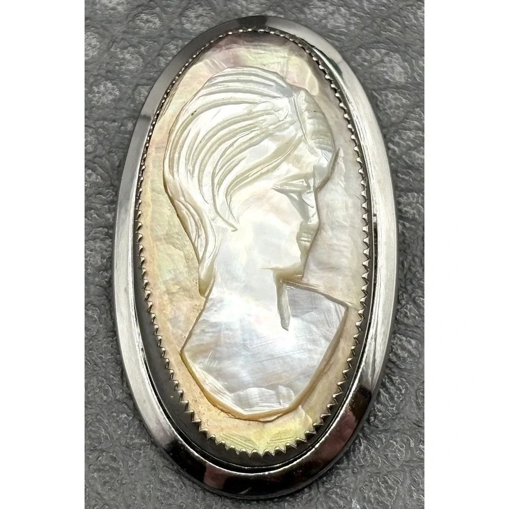Vintage 12K White Gold Filled Mother of Pearl Abalone Lady Cameo Brooch Pin