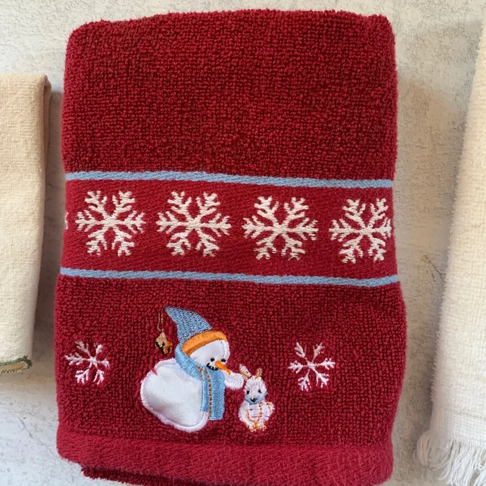 Vintage 1980s Christmas Towels Set Embroidered Snowman Bells Holly USA Made‎