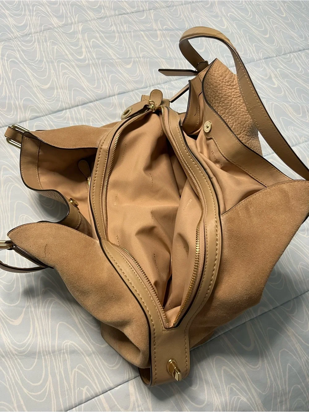 Coach spacious shoulder