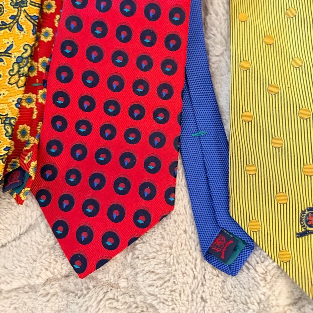 Tommy Hilfiger bundle or