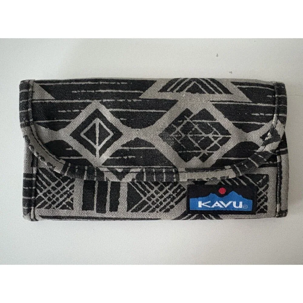 Kavu trifold one