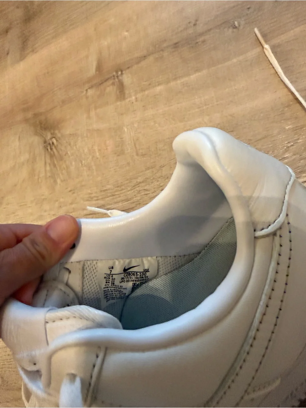 Nike low love