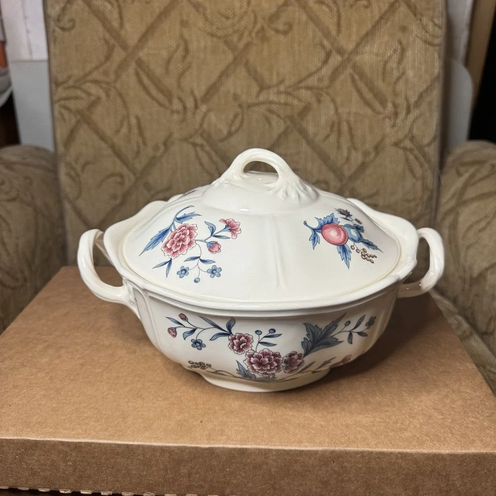 Wedgwood excellent