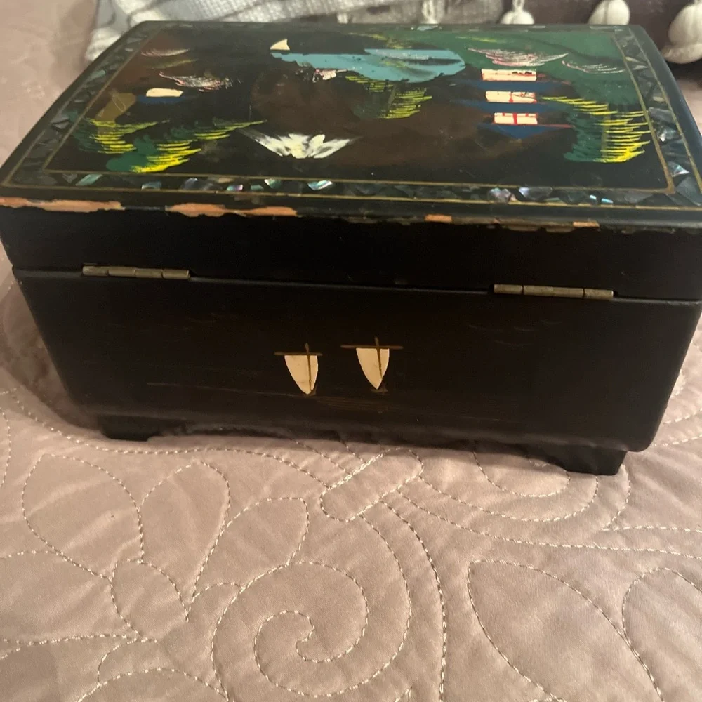 N/A vintage black