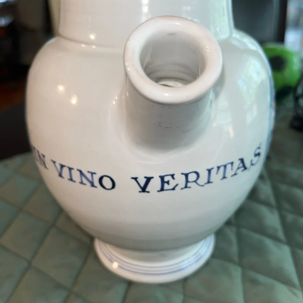 Williams Sonoma elegant ceramic