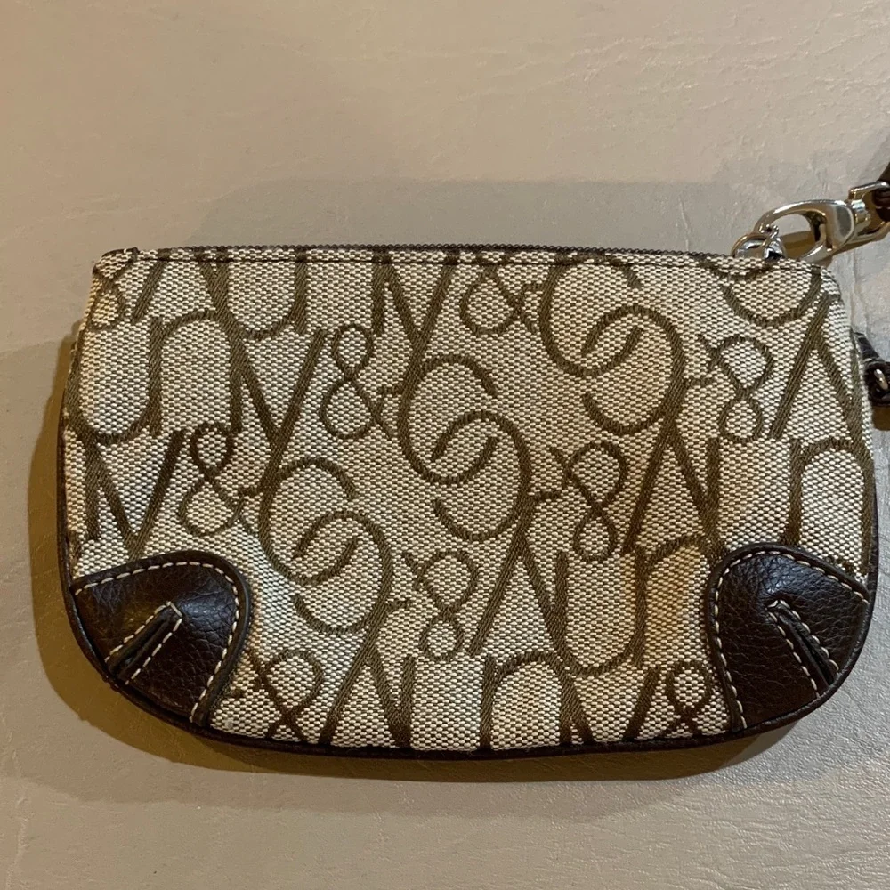 New York & Company chic wristlet