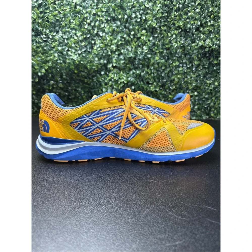 The North Face Hyper-Track Guide running shoes Men's Size 11.5 Sneakers