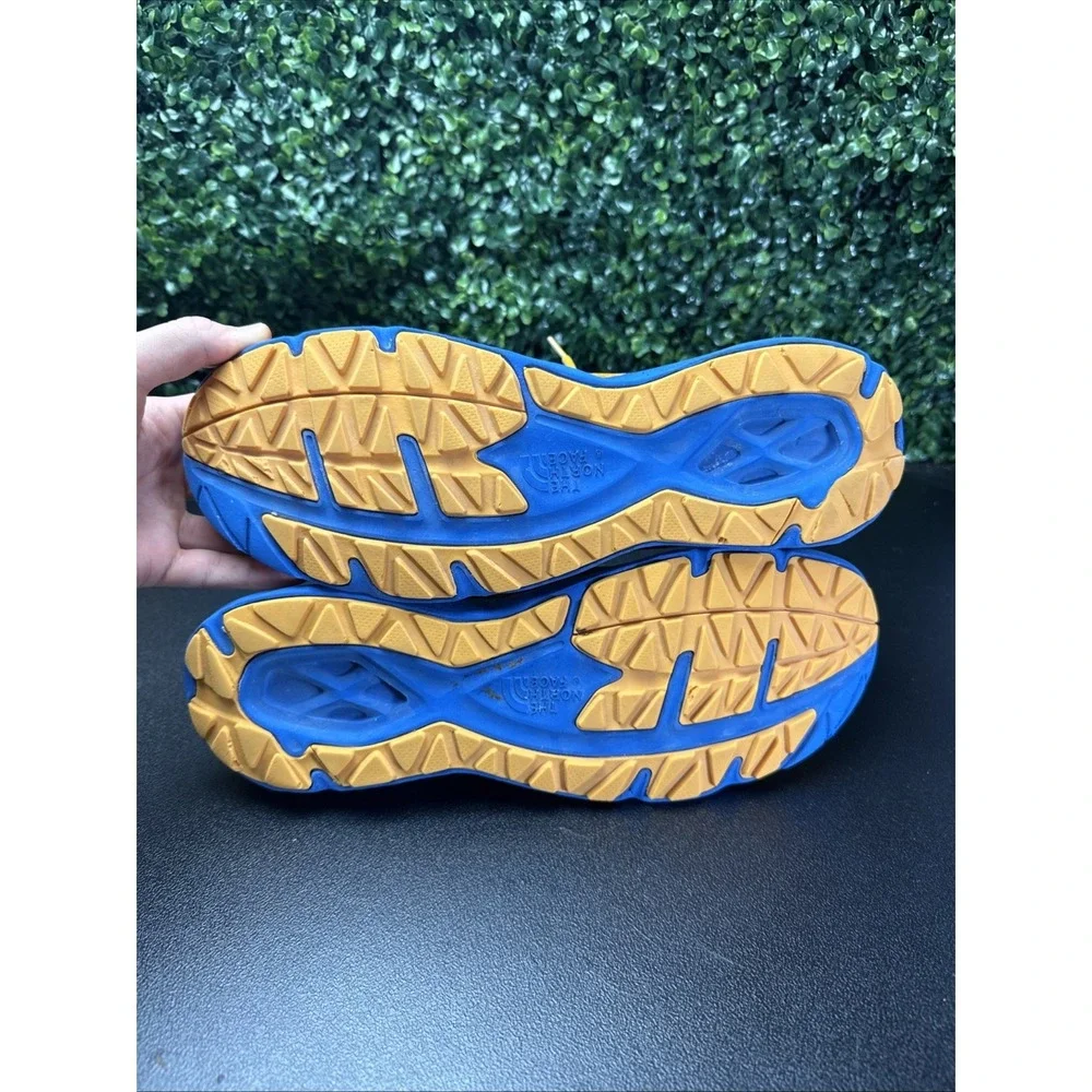 The North Face Hyper-Track Guide running shoes Men's Size 11.5 Sneakers