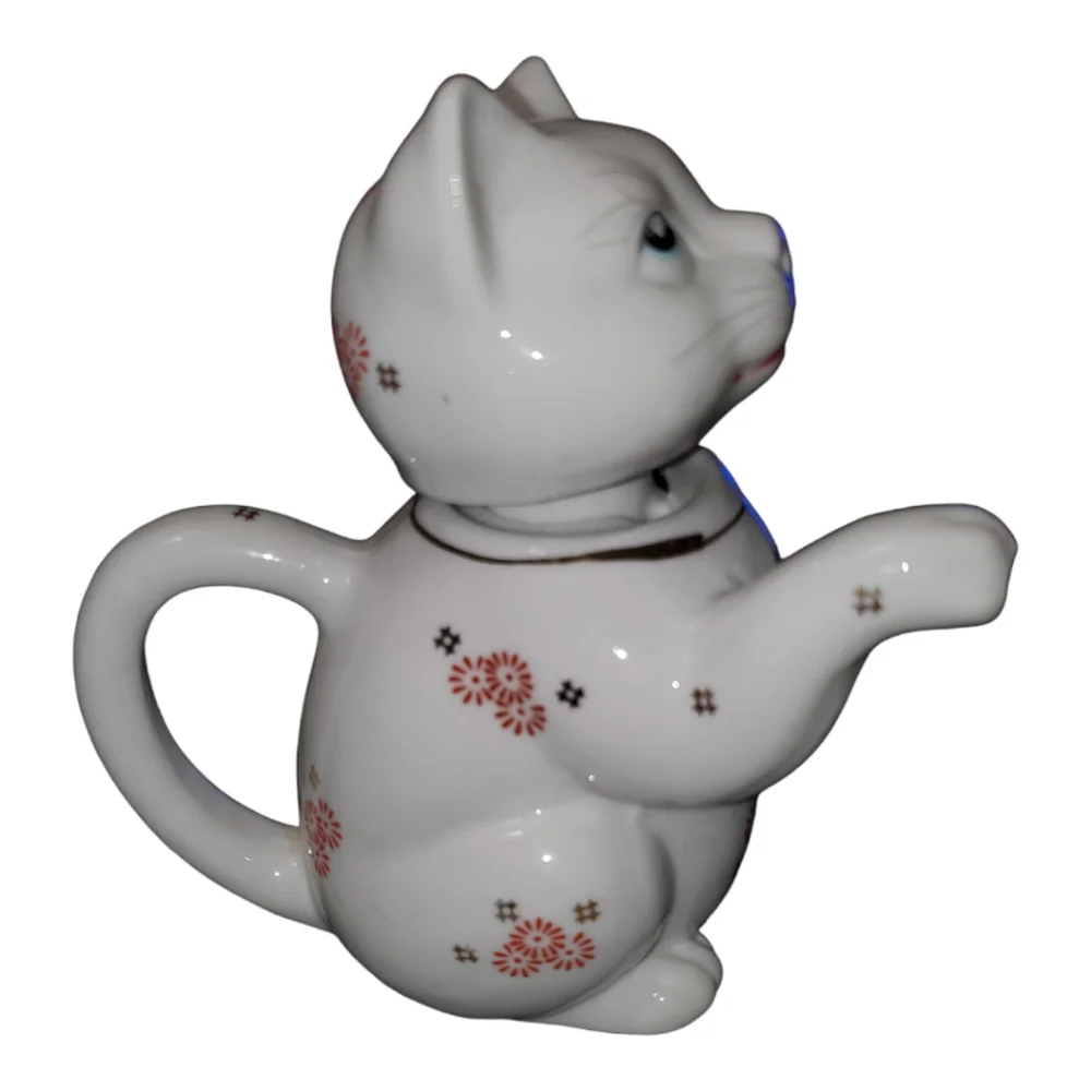 Vintage White Ceramic Kitty Cat Single Serve Tea Pot or Creamer Red Flow…
