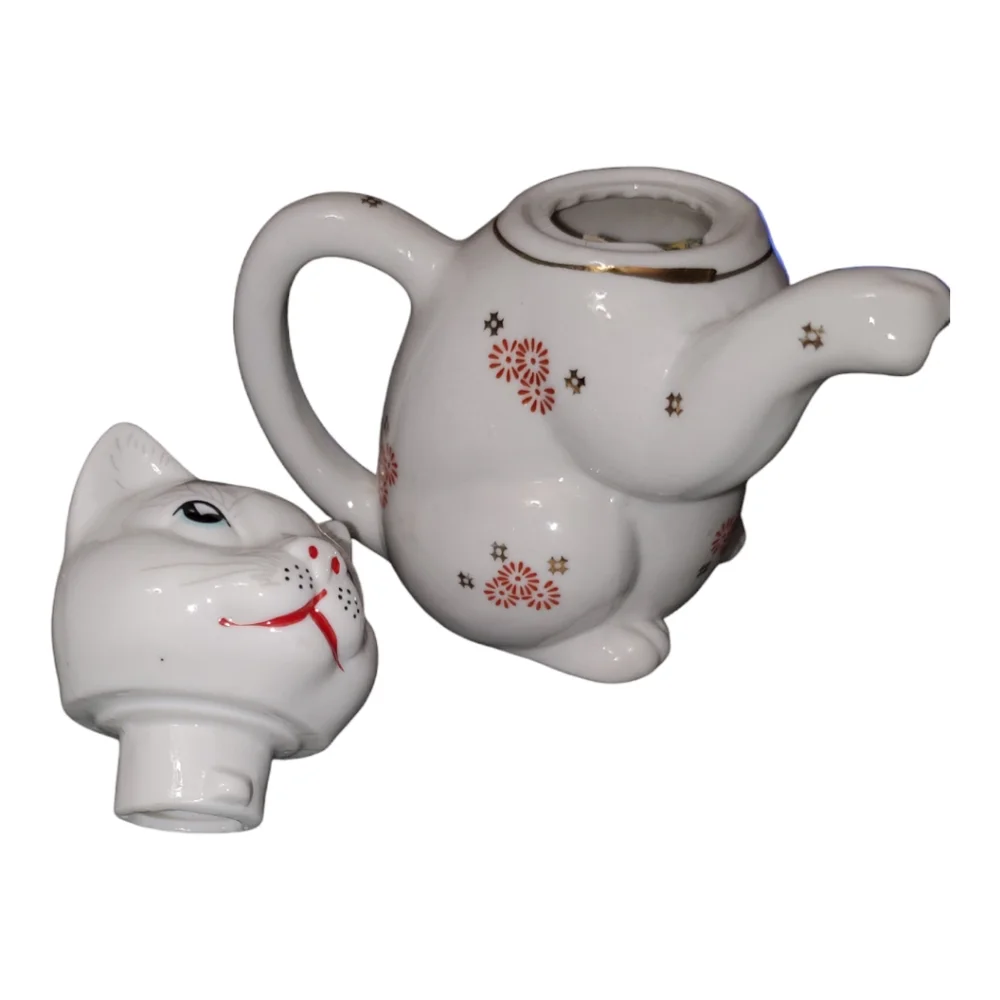 Vintage White Ceramic Kitty Cat Single Serve Tea Pot or Creamer Red Flow…