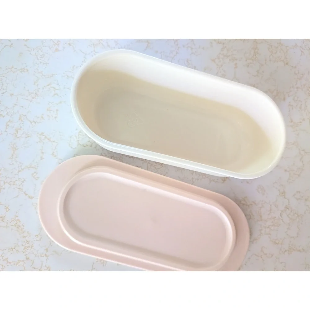 Tupperware vintage cream