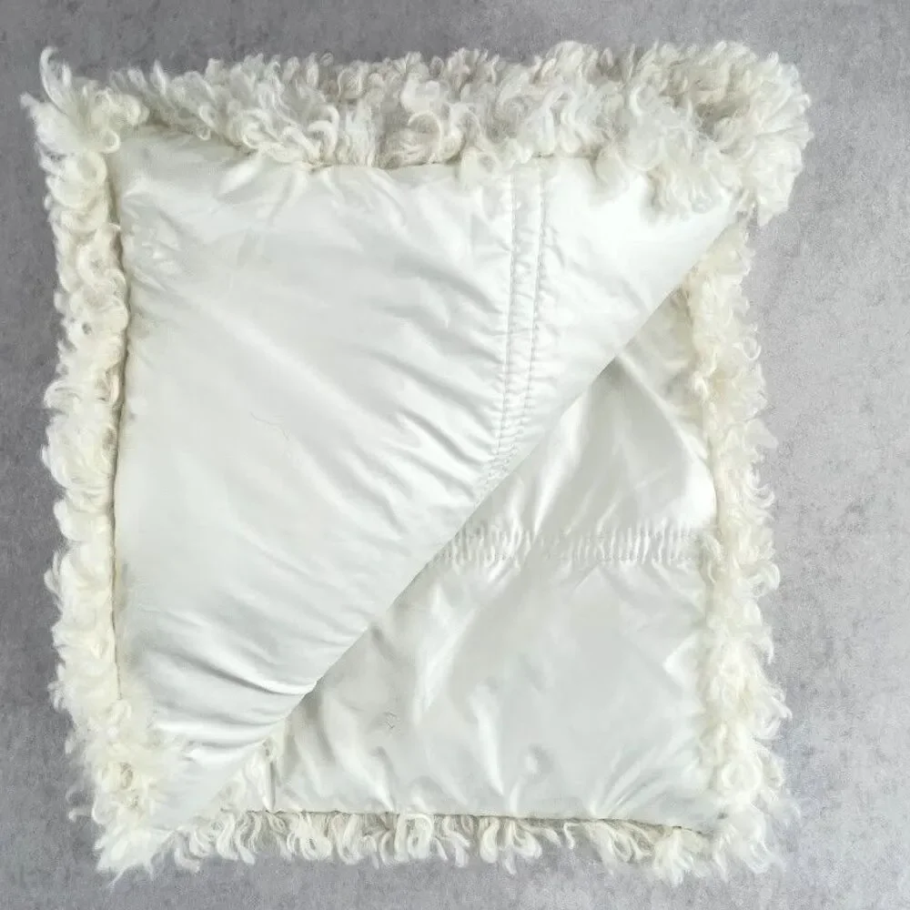 Adrienne Landau Pull Through Scarf Ivory Faux Sheepskin Plush Cozy 38