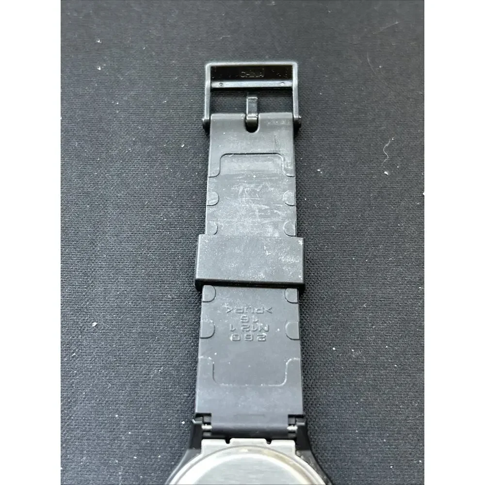 Casio white silver