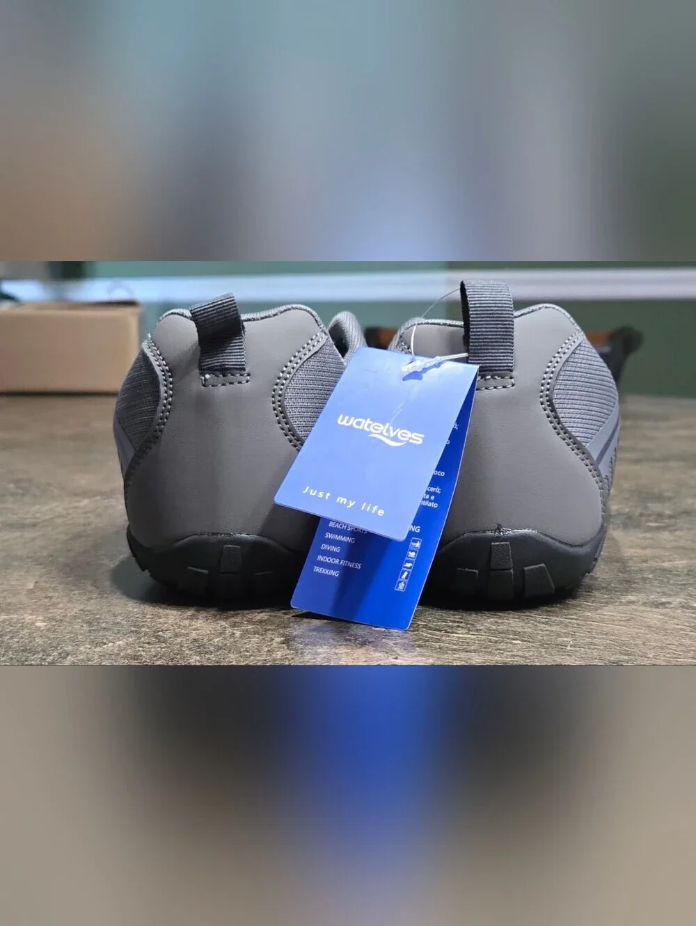 WateLves •size 44