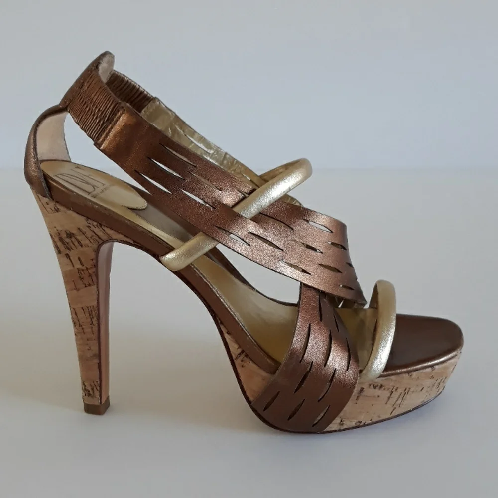 Diane Von Furstenberg tell me