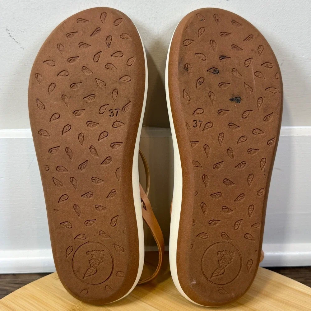 Ancient Greek Sandals step into