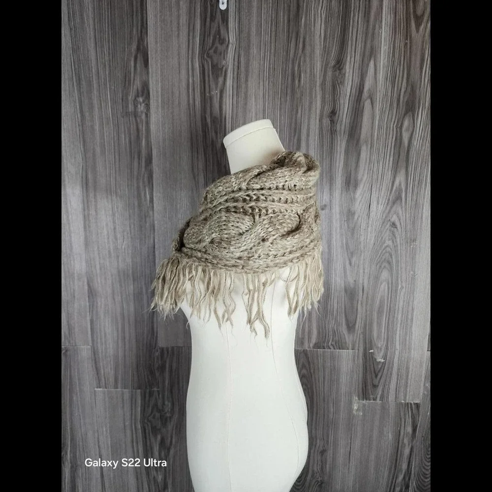 Boho Chunky Cable Knit Cowl Scarf Oatmeal Beige Fringe Wooden Button Accent