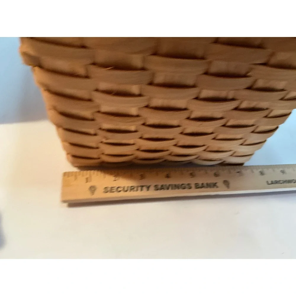 Vintage Picnic Basket Woven Wood Gingham Lining Turn Lock Large Tan