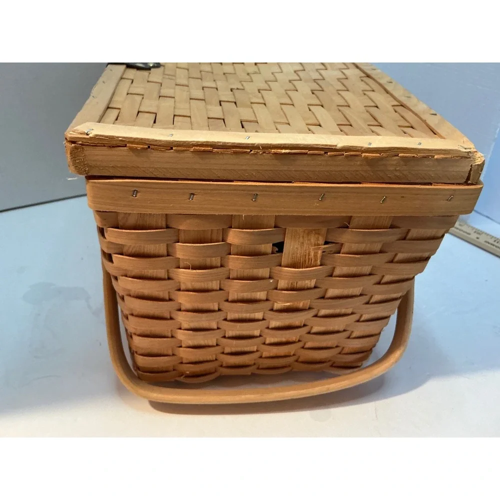 Vintage Picnic Basket Woven Wood Gingham Lining Turn Lock Large Tan