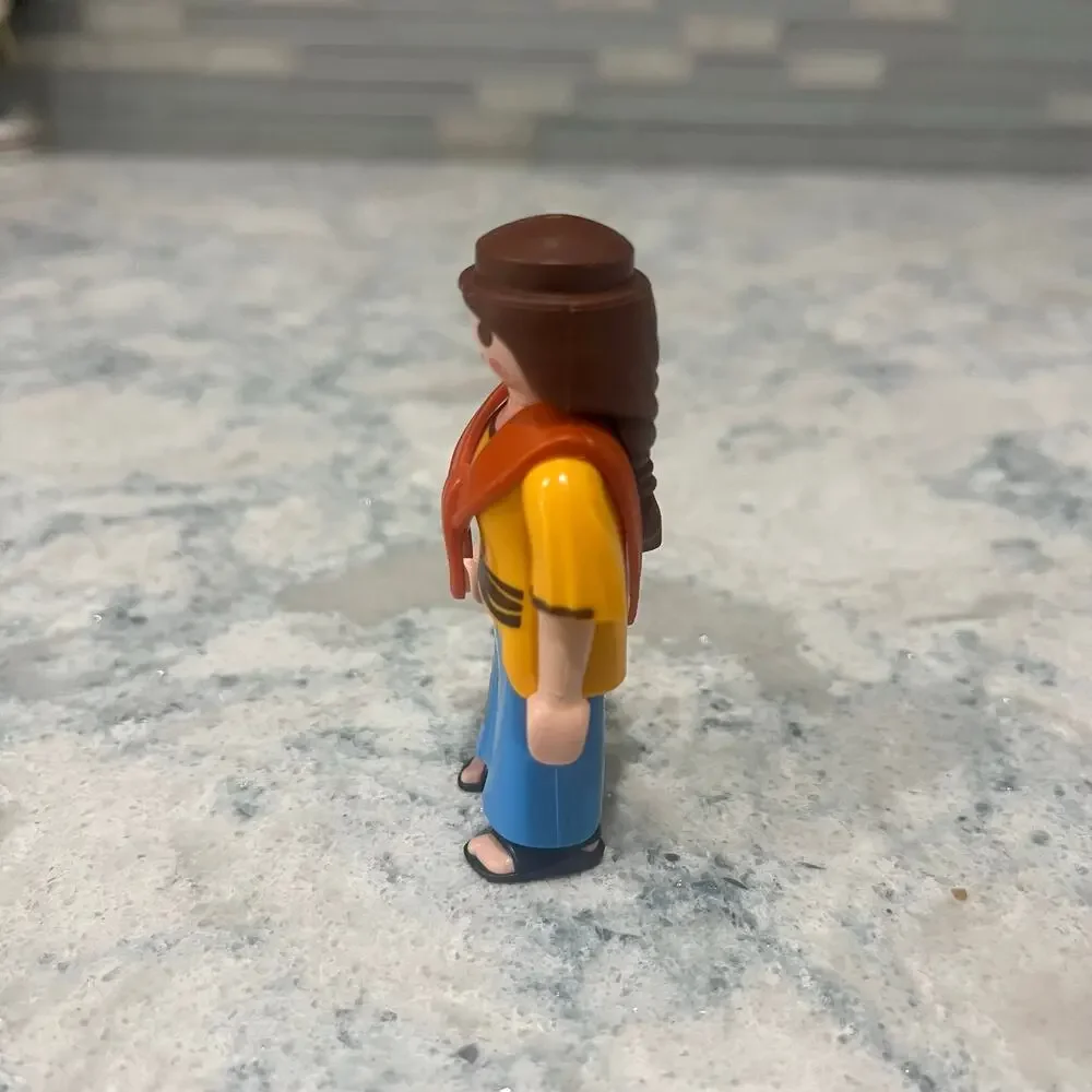 Playmobil female peasant
