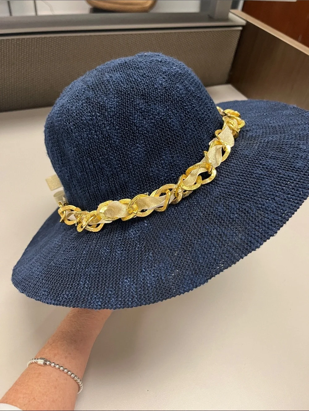 Marcus Adler chic navy