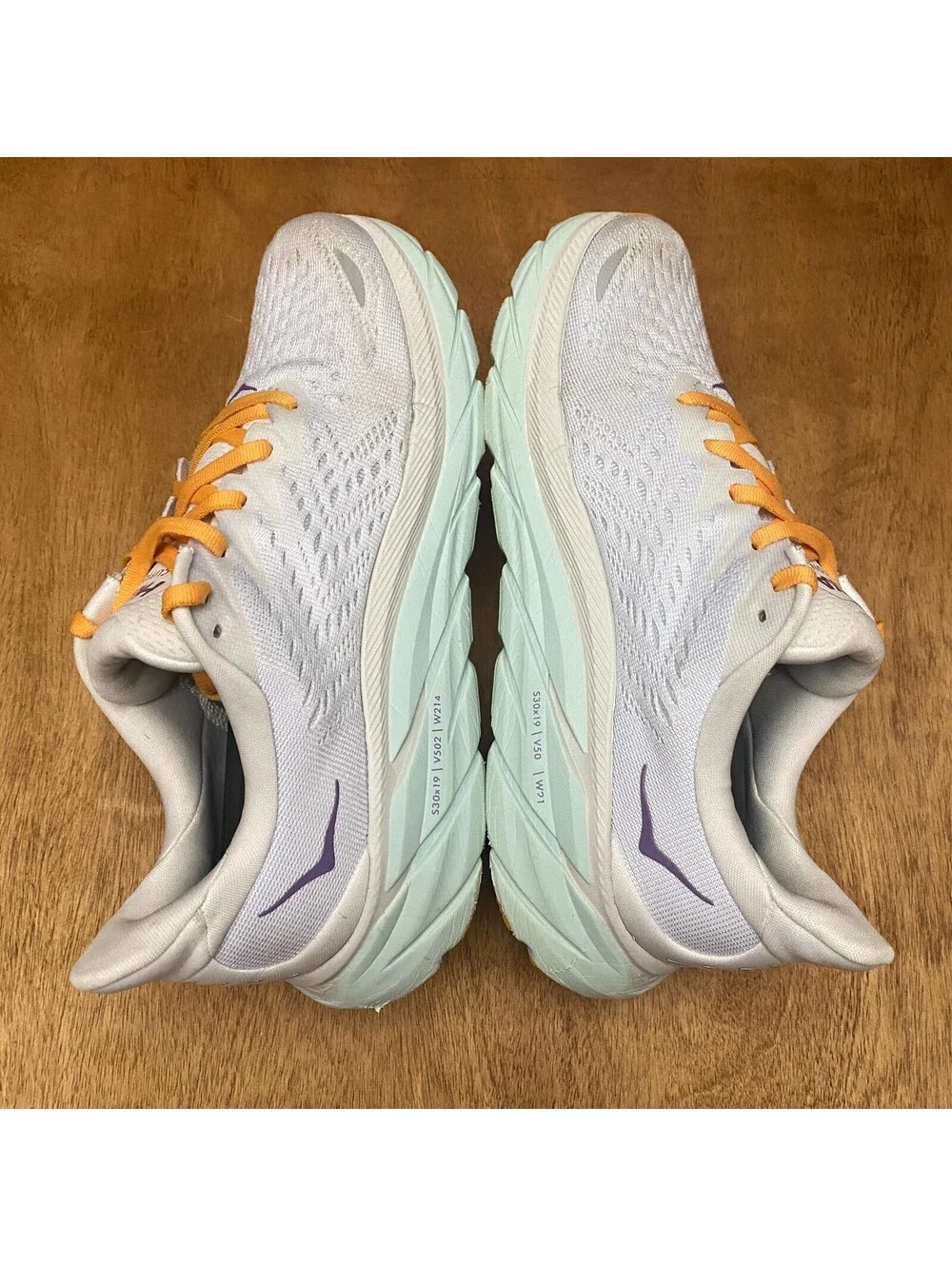 Hoka One One hoka one