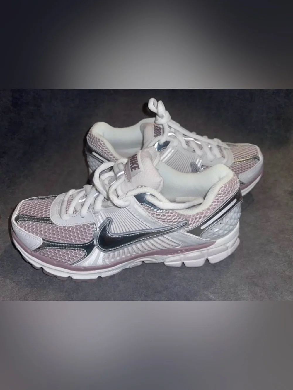 Nike Vomero Women's Sneakers size 9.5