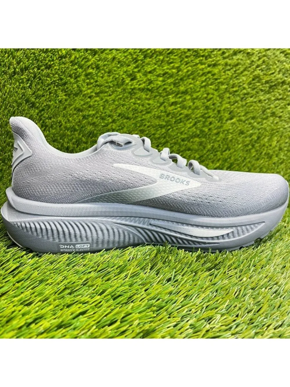 Brooks Ghost 17 Mens Size 8.5EE Gray Athletic Running Walking Shoes Sneakers