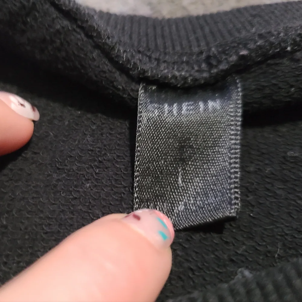 SHEIN black neon