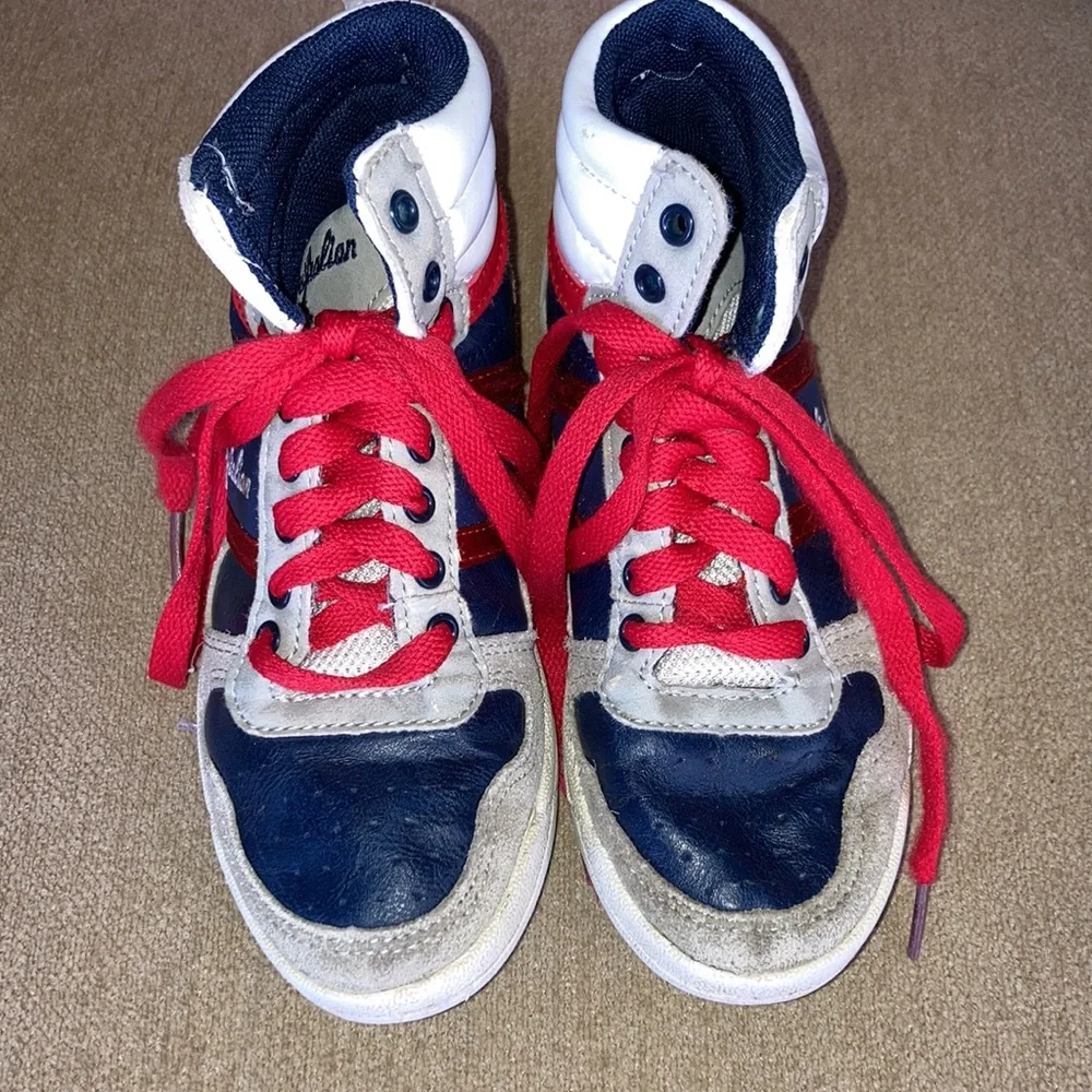 AUSTRALIAN Kids Suede High Top Basketball Shoes/Sneakers Size 13.5