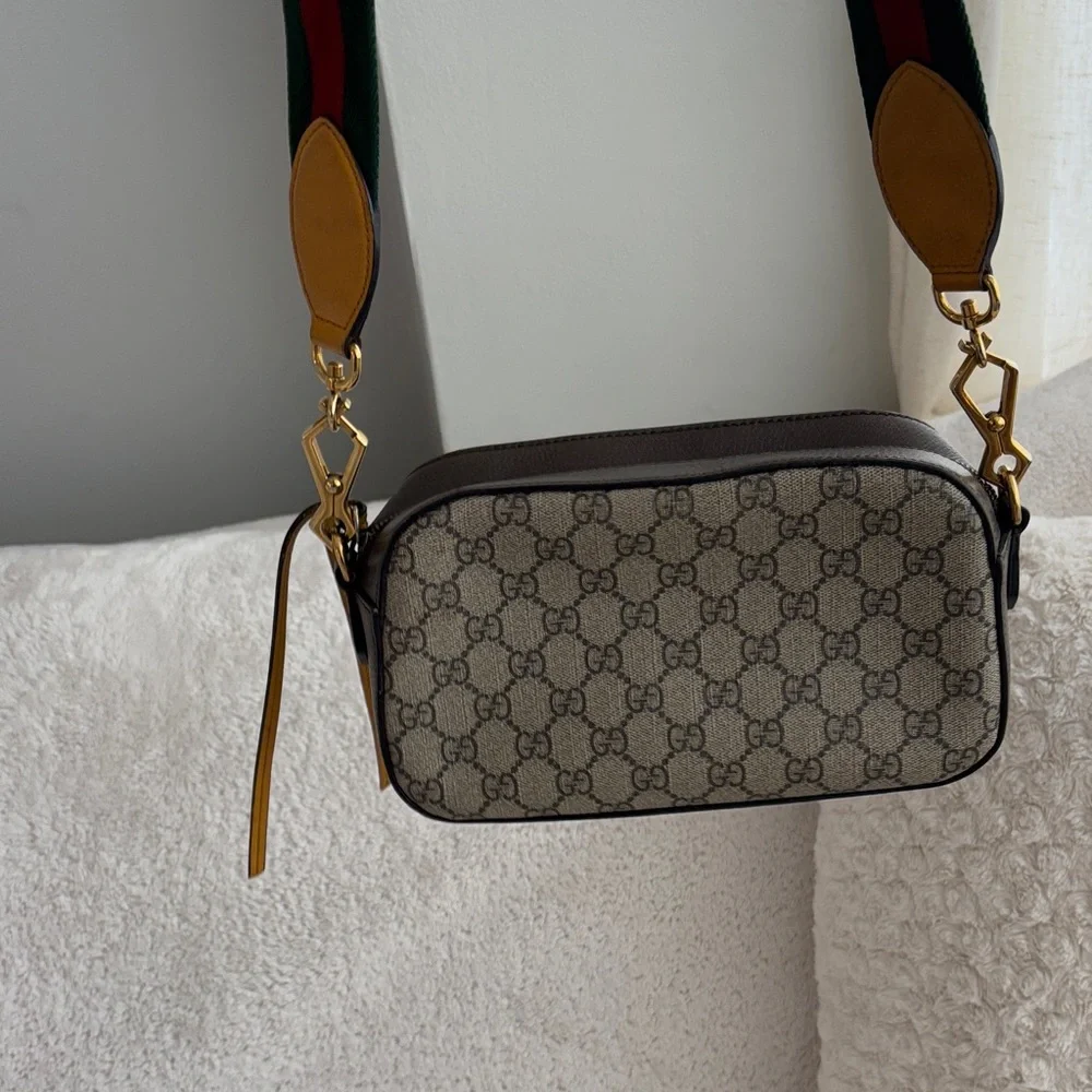 Gucci trim web tone