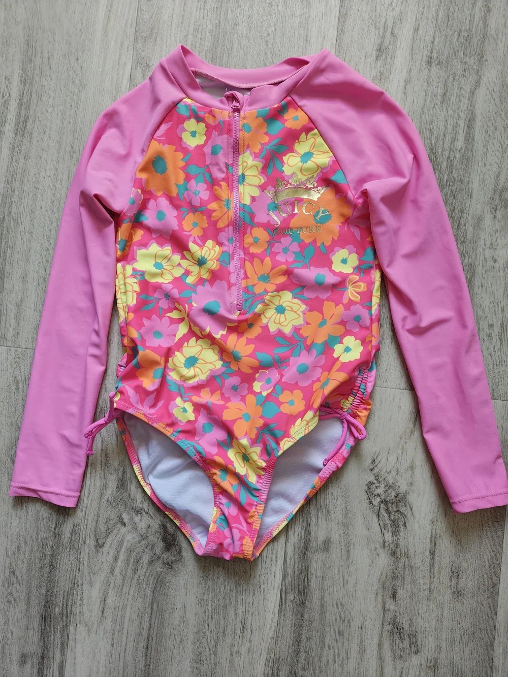 Juicy Couture only detail
